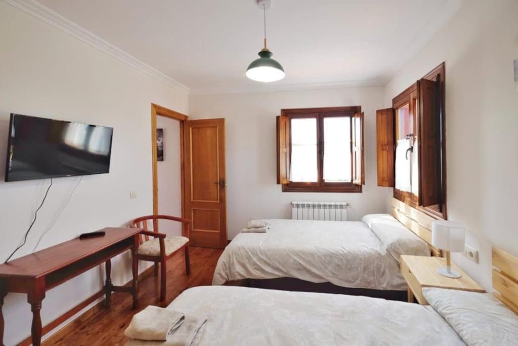 Vivienda Vacacional El Remanso De Коломбрес Экстерьер фото
