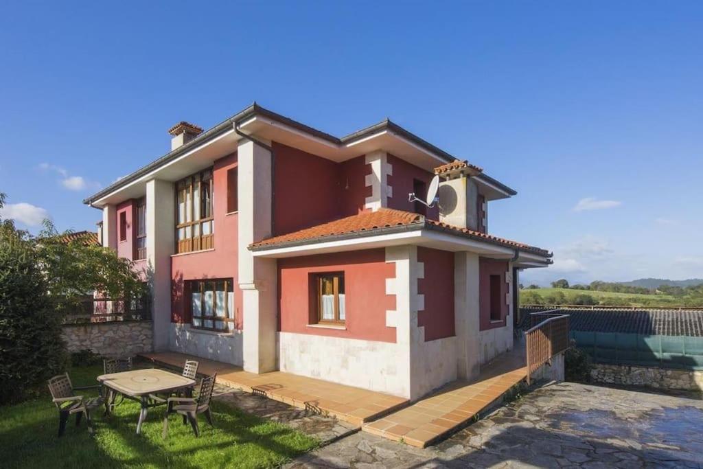 Vivienda Vacacional El Remanso De Коломбрес Экстерьер фото