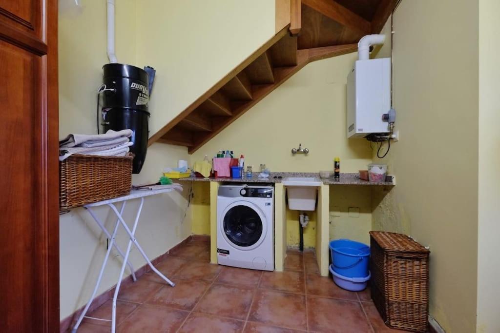 Vivienda Vacacional El Remanso De Коломбрес Экстерьер фото
